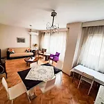 Spacious And Bright - Dirim House