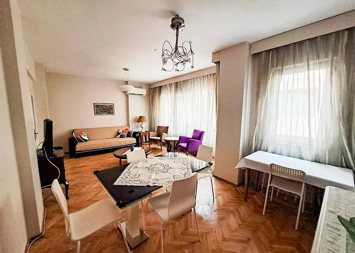 Spacious And Bright - Dirim House *