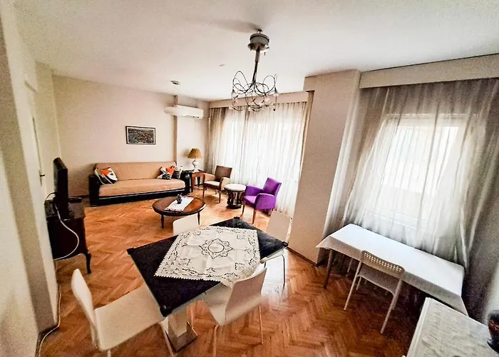 Spacious And Bright - Dirim House