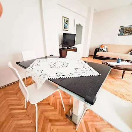 Spacious And Bright - Dirim House *