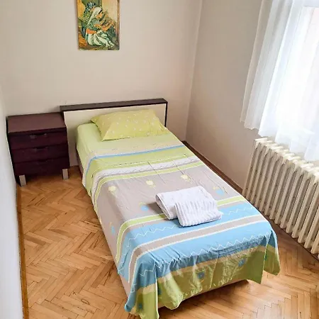 Spacious And Bright - Dirim House