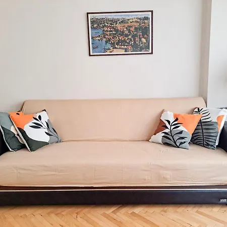 Spacious And Bright - Dirim House Apartment *